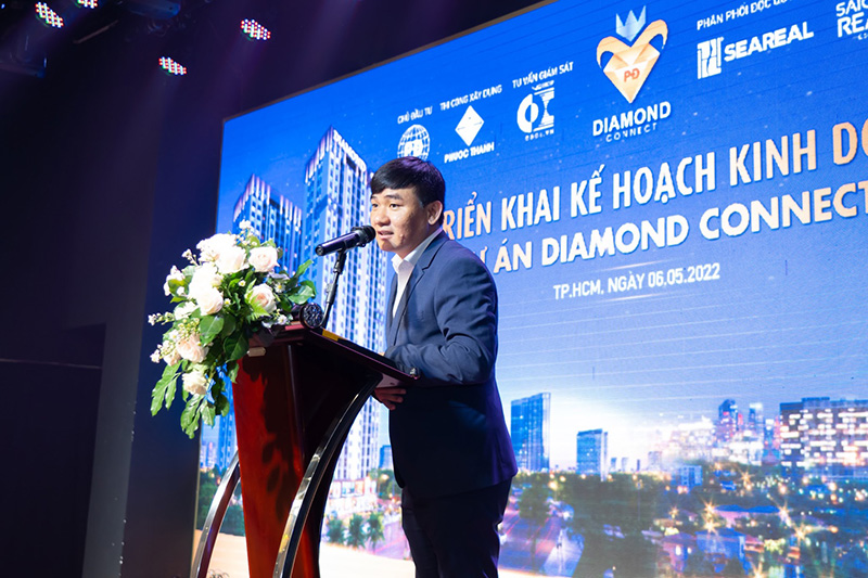 Ông Nguyễn Quang Ngọc - Giám đốc dự án kiêm Chỉ huy trưởng Công ty CP Xây dựng Phước Thành phát biểu tại sự kiện